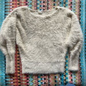 Anthropologie ivory sweater batwing sleeves. XS